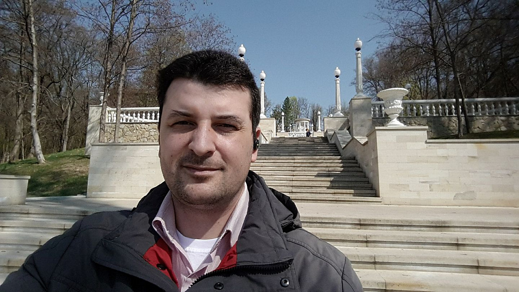 Владимир Алексеенко, директор AlexIRA-COM SRL Владимир Алексеенко, директор AlexIRA-COM SRL